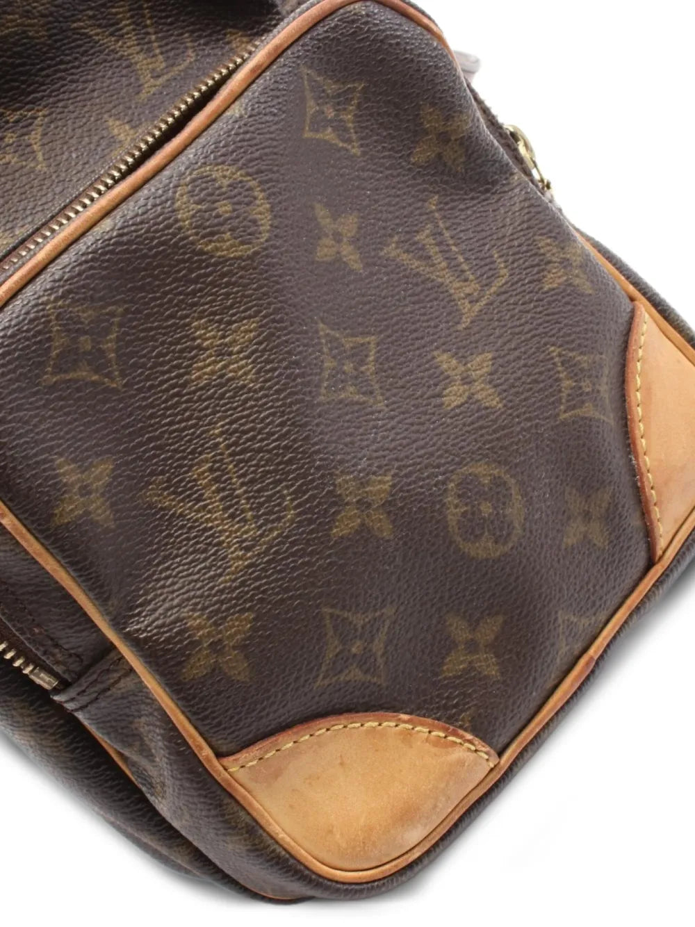 Pre-OwnedLouis Vuitton Pre-Owned2002 Amazon monogram shoulder bag floriamart.shop