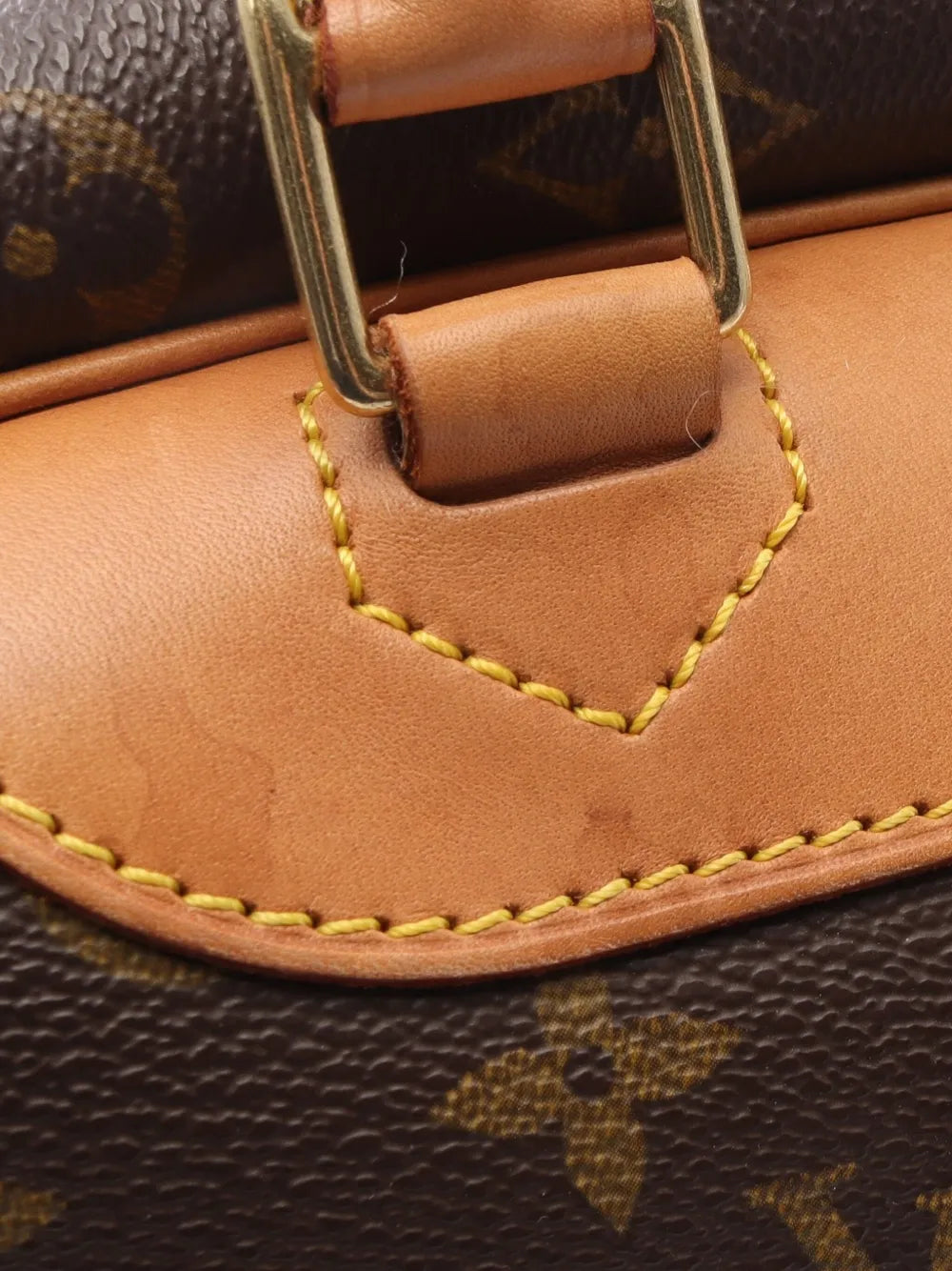 Pre-OwnedLouis Vuitton Pre-Owned2002 Deauville Bowling monogram vanity bag