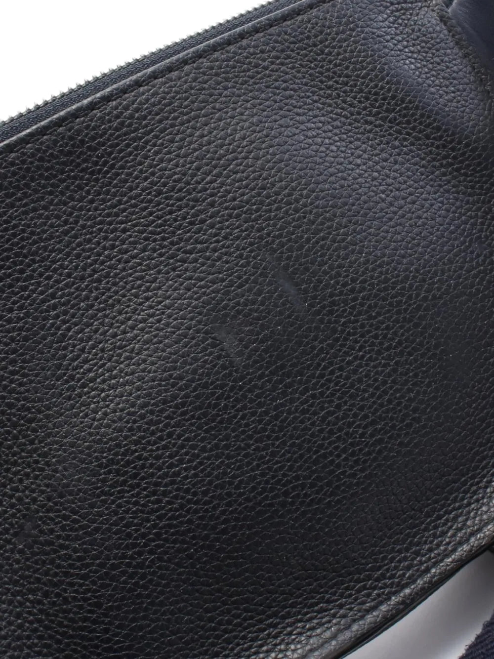 Pre-OwnedLoewe Pre-Owned2000s leather messenger bag