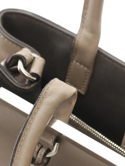 Pre-OwnedFendi Pre-Owned2000s Petit 2Jours leather handbag