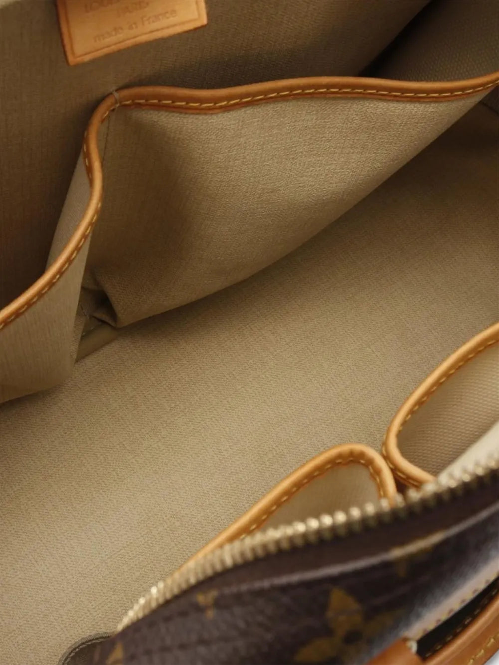 Pre-OwnedLouis Vuitton Pre-Owned2004 Deauville handbag
