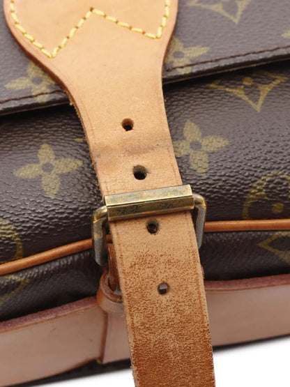 Pre-OwnedLouis Vuitton Pre-Owned1984 Cartouchie MM monogram shoulder bag