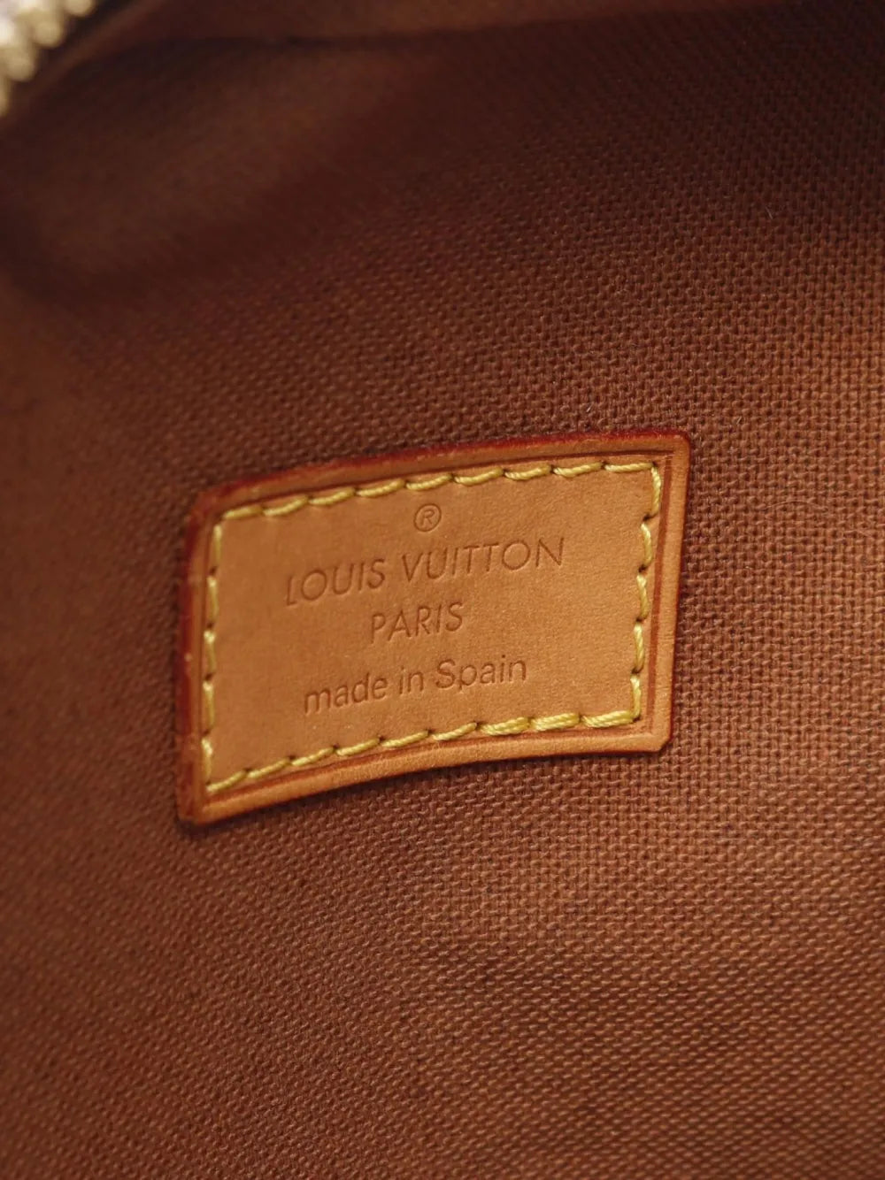 Pre-OwnedLouis Vuitton Pre-Owned2004 Pochette Ganju cross body bag