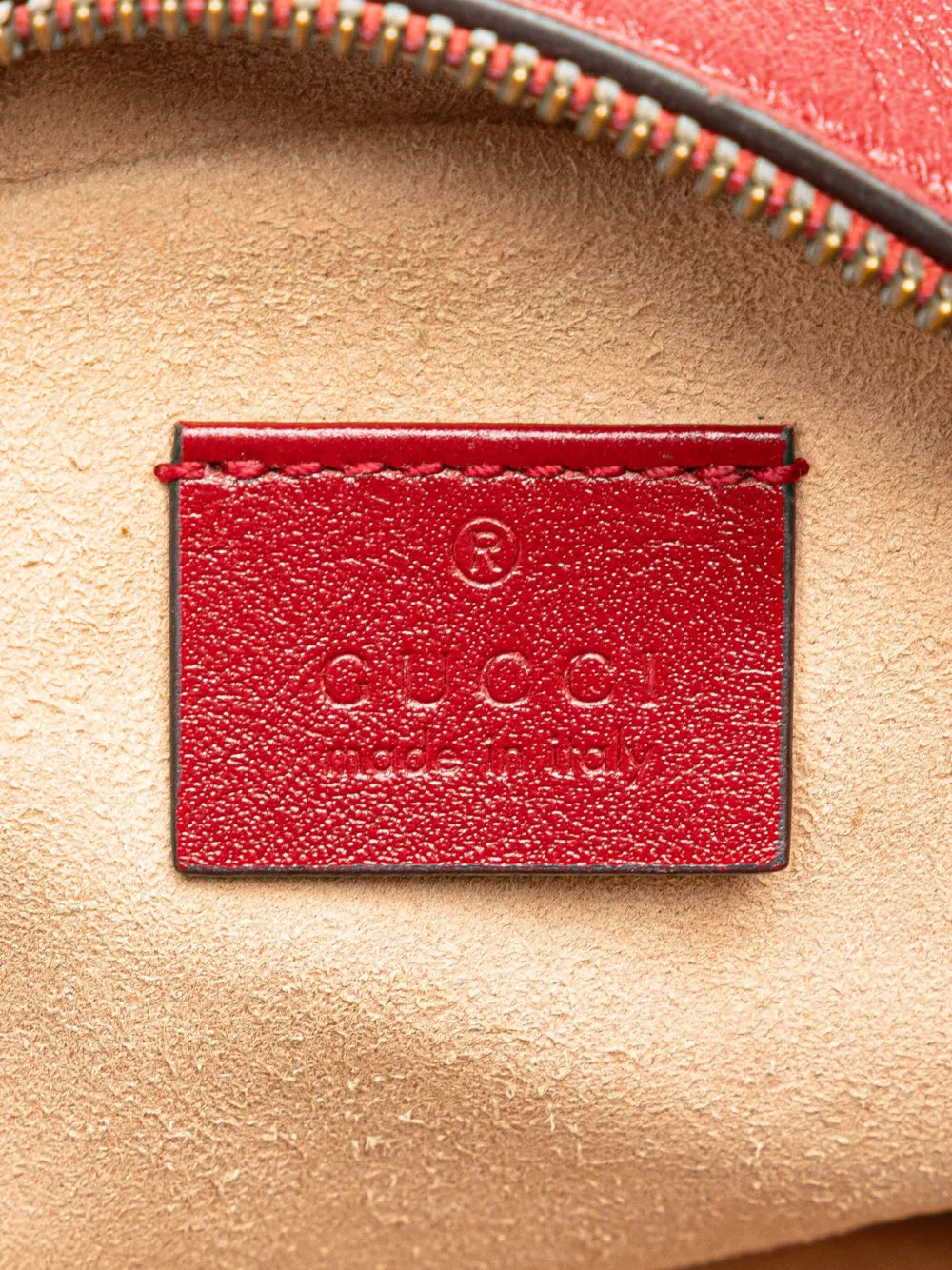 Pre-OwnedGucci Pre-Owned2016-2025 Mini GG Marmont Matelasse Leather Round crossbody bag