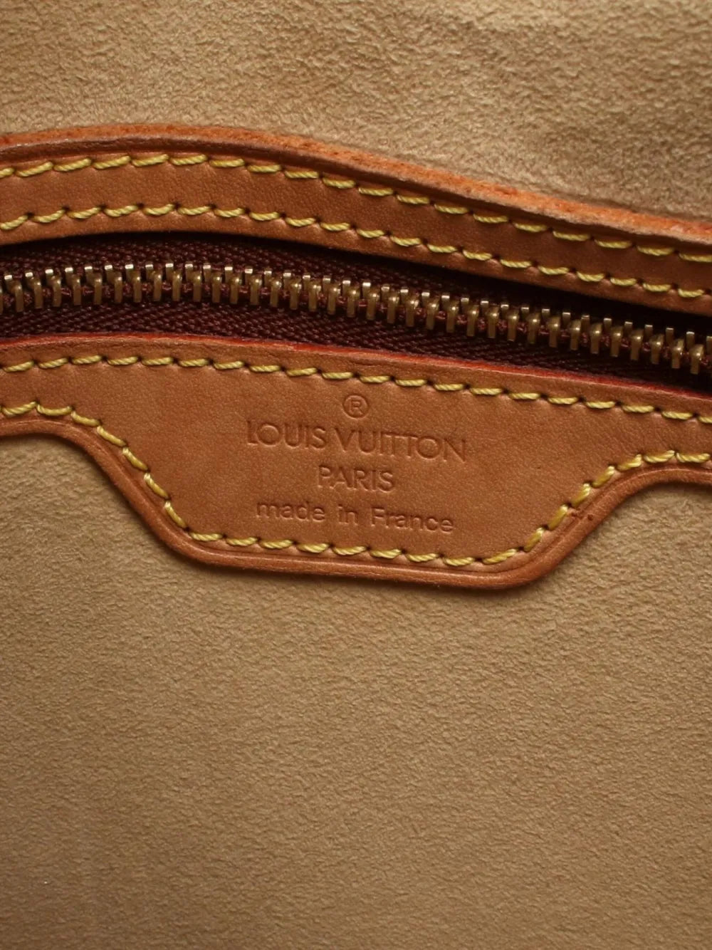 Pre-OwnedLouis Vuitton Pre-Owned2002 Looping GM shoulder bag