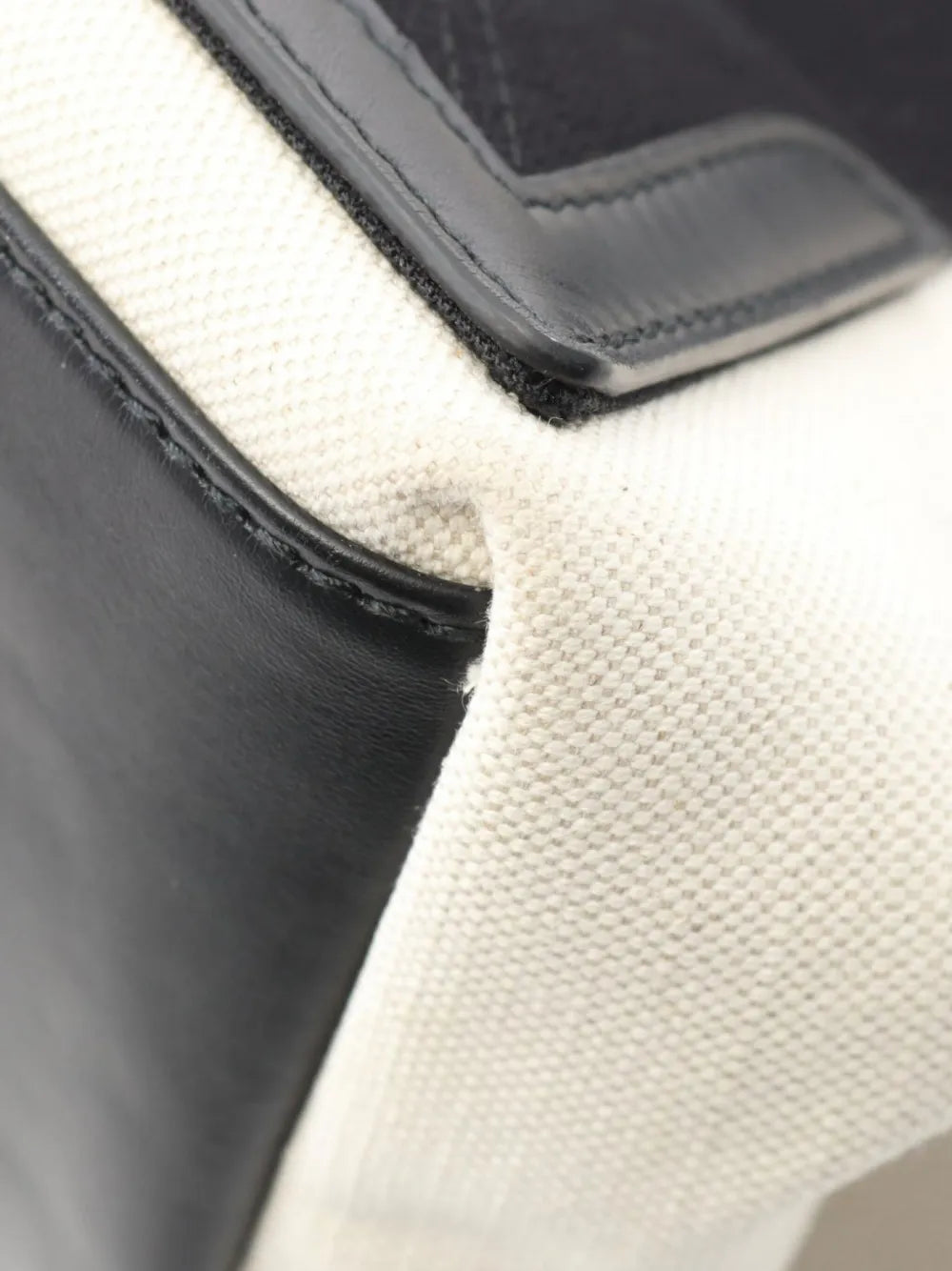 Pre-OwnedBalenciaga Pre-Owned2010s Hippopotamus handbag