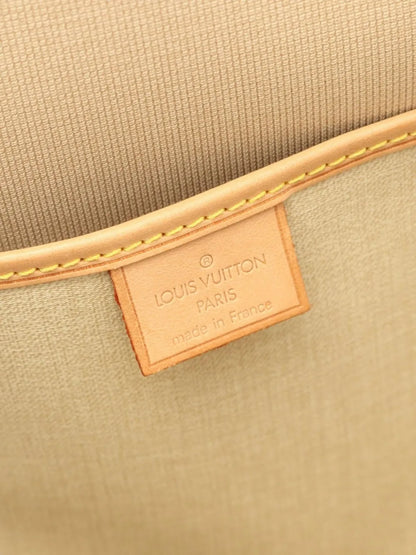 Pre-OwnedLouis Vuitton Pre-Owned1999 Excursion handbag