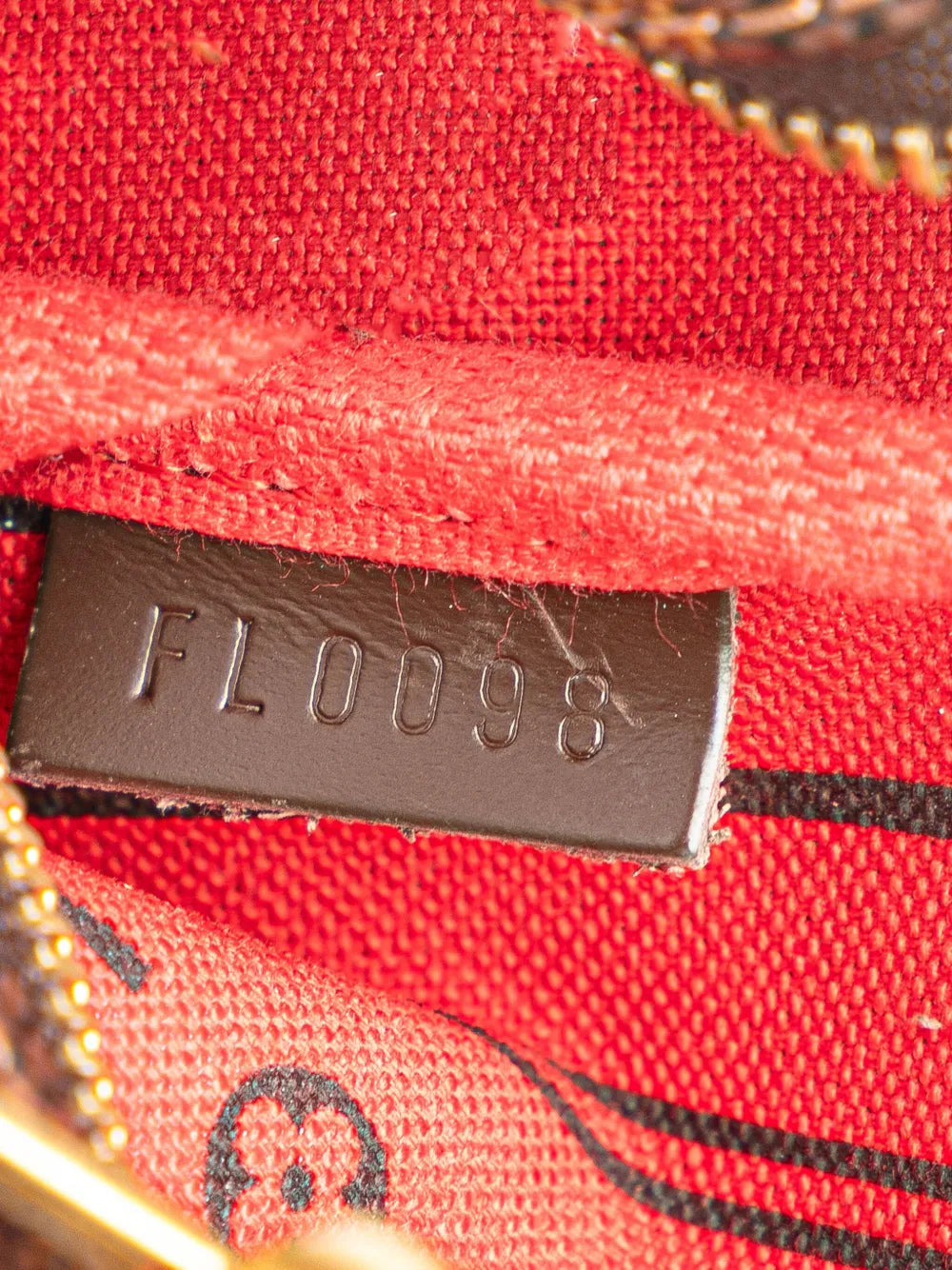 Pre-OwnedLouis Vuitton Pre-Owned2008 Damier Ebene Trunks and Bags Mini Pochette Accessoires handbag