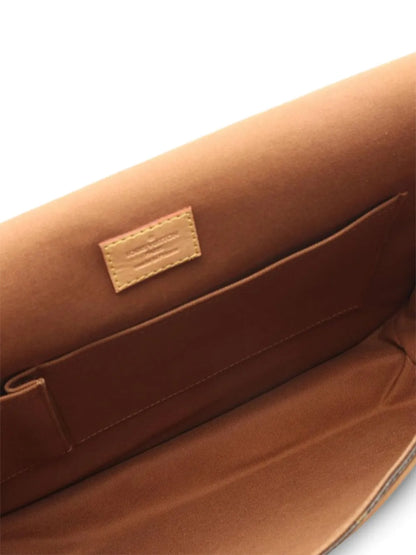 Pre-OwnedLouis Vuitton Pre-Owned2009 Messenger GM monogram shoulder bag