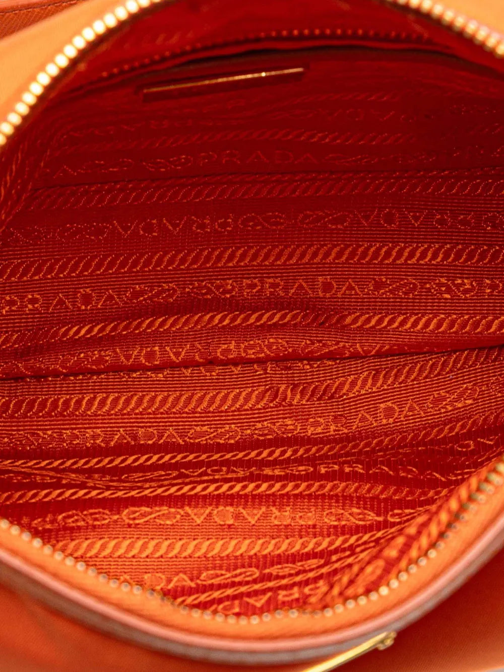 Pre-OwnedPrada Pre-Owned2013-2025 Saffiano Trimmed Tessuto Zip Top crossbody bag floriamart.shop