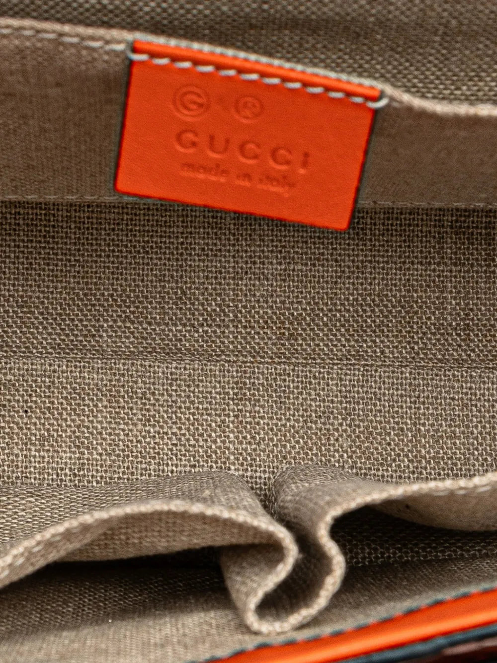 Pre-OwnedGucci Pre-Owned2000-2015 Medium Microguccissima Emily shoulder bag