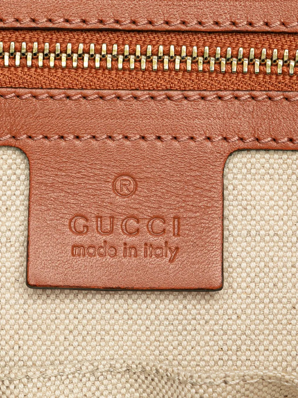 Pre-OwnedGucci Pre-Owned2000-2015 GG Canvas Heart Bit satchel