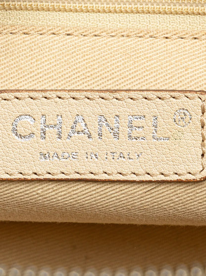 Pre-OwnedCHANEL Pre-Owned2006-2008 Goatskin Square Stitch Essential Bowler handbag