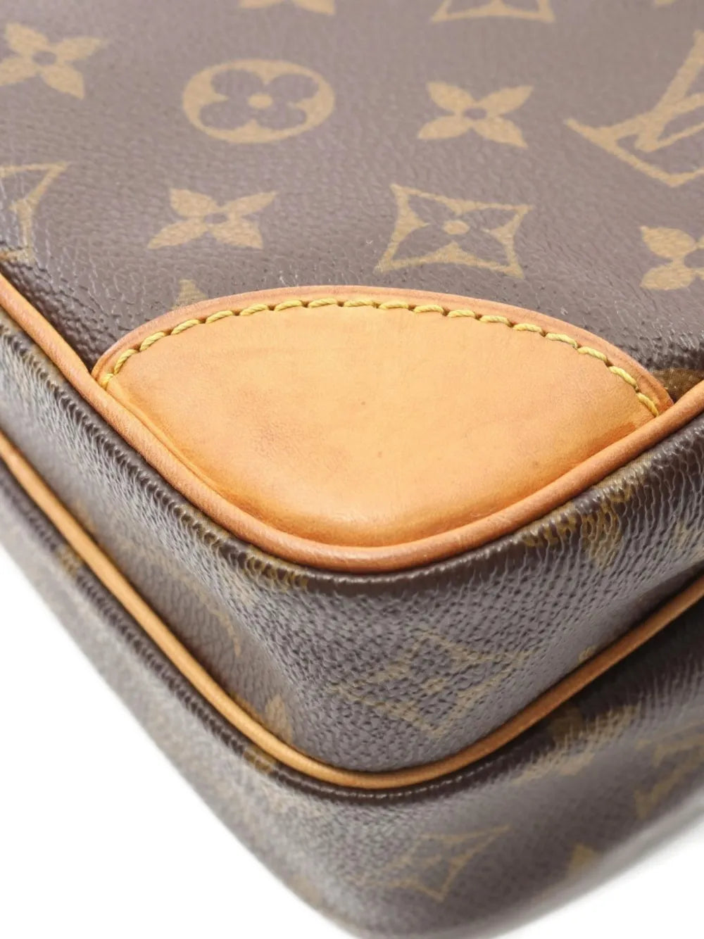 Pre-OwnedLouis Vuitton Pre-Owned2000s Amazon Monogram shoulder bag