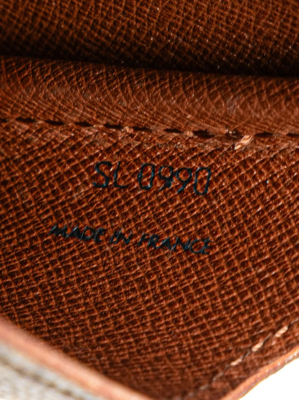 Pre-OwnedLouis Vuitton Pre-Owned1990 Monogram Cartouchiere MM crossbody bag