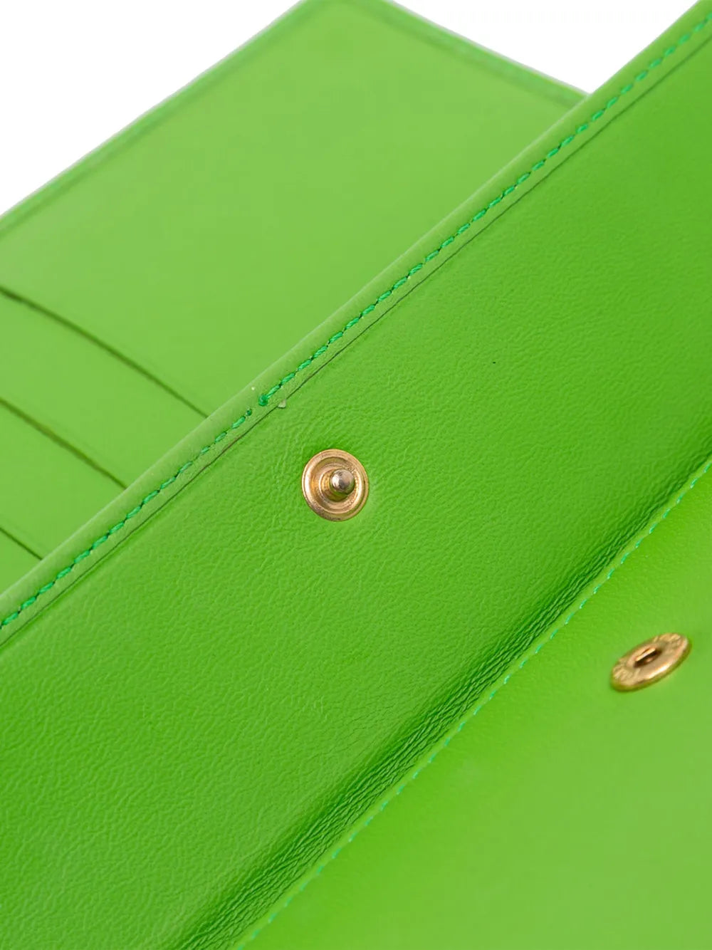 Pre-OwnedFendi Pre-Owned2000-2010 Nappa Logo Embossed Long Wallet On Chain crossbody bag
