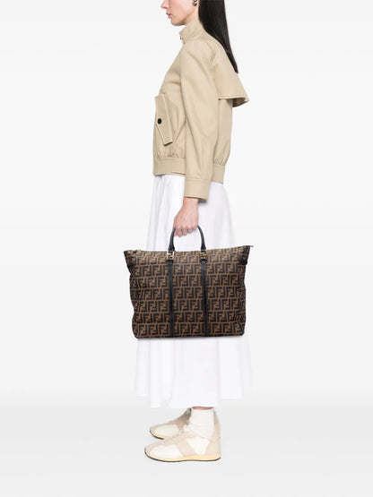 Pre-OwnedFendi Pre-Owned20th Century Zucca Canvas tote bag