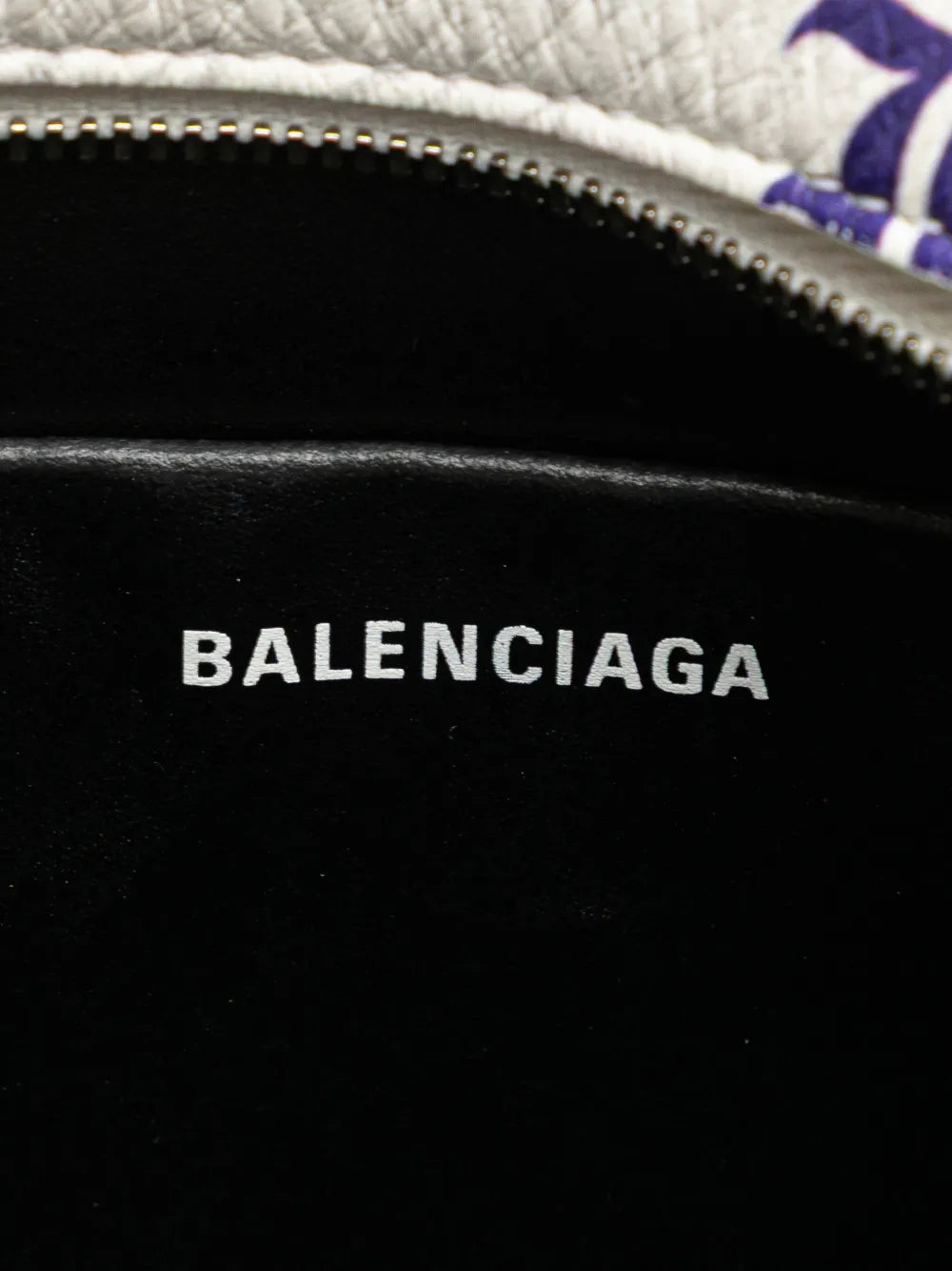 Pre-OwnedBalenciaga Pre-Owned2000-2025 S Calfskin Logo Print Everyday Camera Bag crossbody bag