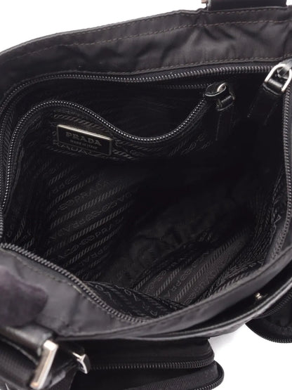 Pre-OwnedPrada Pre-Owned2000s Re-Nylon shoulder bag