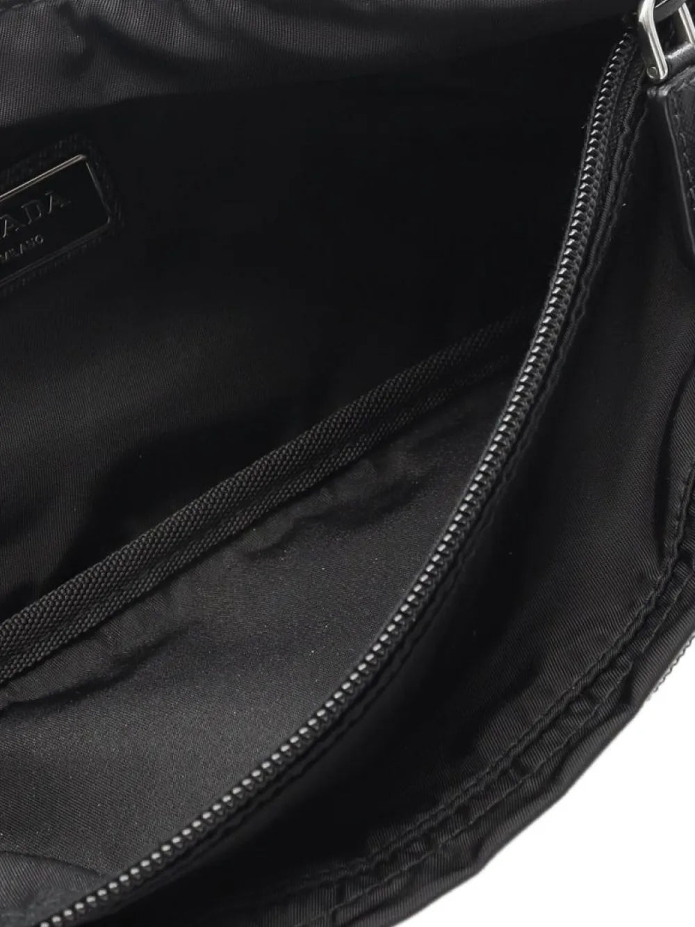 Pre-OwnedPrada Pre-Owned2010s Tessuto Montagn bag