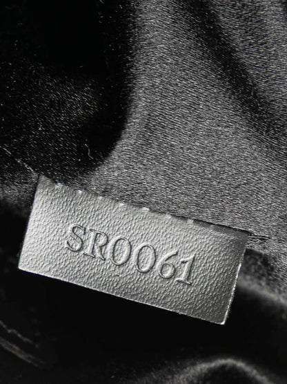 Pre-OwnedLouis Vuitton Pre-Owned2001 Monogram Mini Satin bucket bag