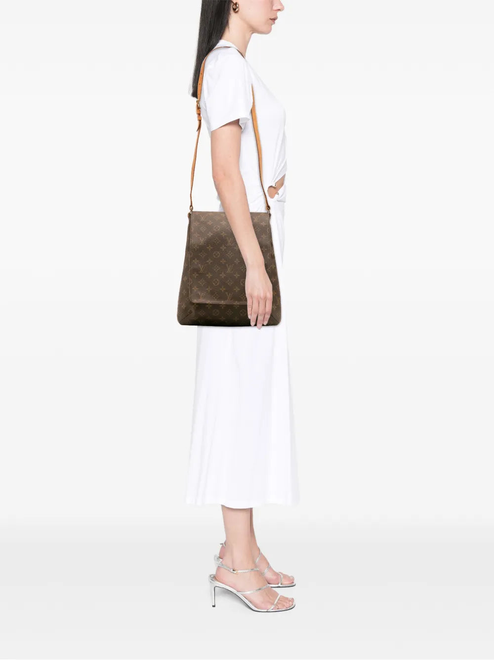 Pre-OwnedLouis Vuitton Pre-Owned2009 Monogram Musette Salsa GM crossbody bag