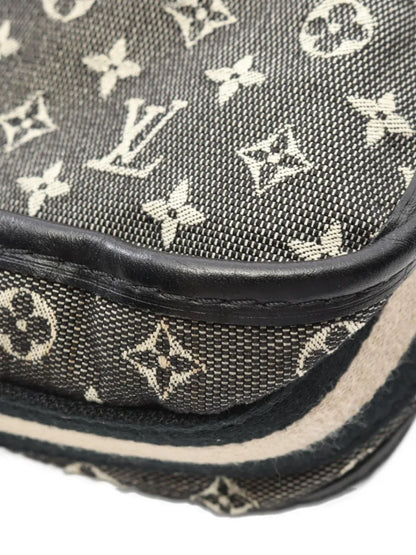 Pre-OwnedLouis Vuitton Pre-Owned2005 Buzas Marie Kate shoulder bag