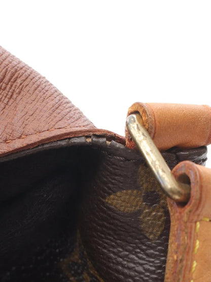Pre-OwnedLouis Vuitton Pre-Owned2004 Musette Salsa monogram shoulder bag