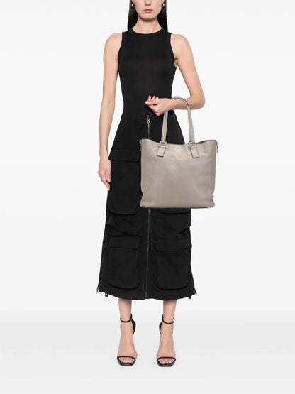 Pre-OwnedPrada Pre-Owned2013-2025 Vitello Daino Side Zip Shopper tote bag