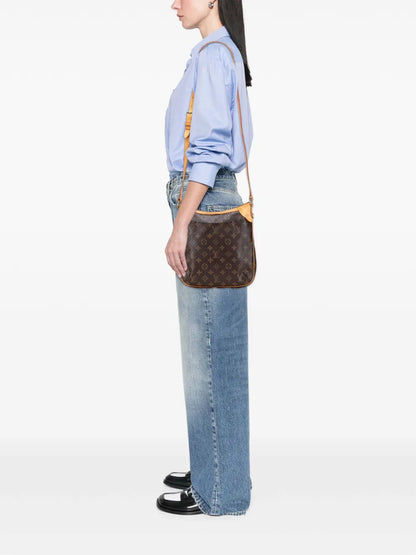 Pre-OwnedLouis Vuitton Pre-Owned2010 Monogram Odeon PM crossbody bag