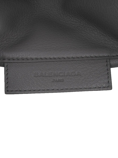Pre-OwnedBalenciaga Pre-Owned2016 Leather Papier Sight Zip Around clutch bag floriamart.shop