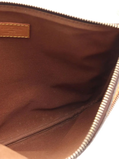 Pre-OwnedLouis Vuitton Pre-Owned2005 Monogram Bosphore shoulder bag