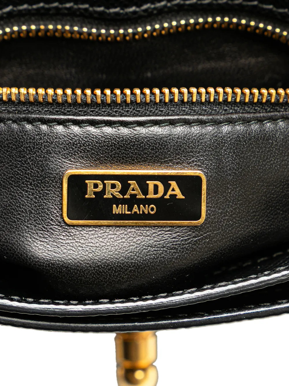 Pre-OwnedPrada Pre-Owned2000-2025 Bicolor Saffiano Cuir Flap crossbody bag