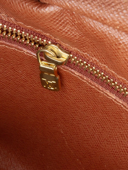 Pre-OwnedLouis Vuitton Pre-Owned2007 Monogram Trocadero 27 crossbody bag