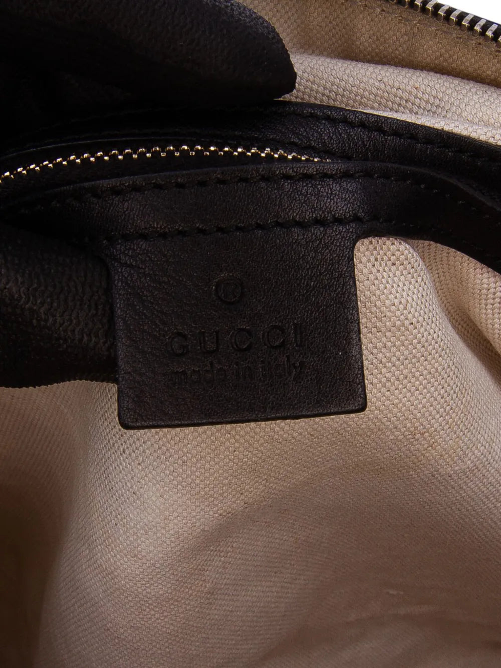 Pre-OwnedGucci Pre-Owned2016-2025 Large Microguccissima Patent Dome satchel floriamart.shop