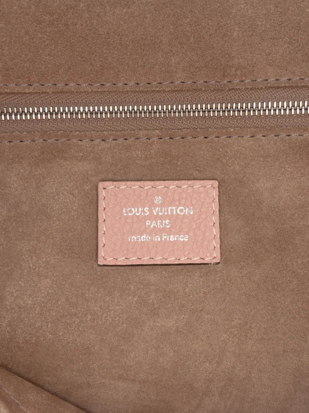 Pre-OwnedLouis Vuitton Pre-Owned2014-2025 Taurillon Soft Lockit MM satchel