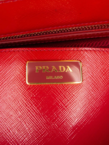 Pre-OwnedPrada Pre-Owned2010-2025 Saffiano Vernice Front Pocket Galleria Double Zip satchel