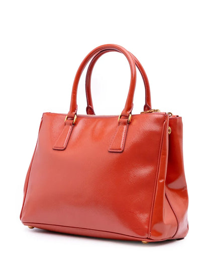 Pre-OwnedPrada Pre-Owned2010-2025 Saffiano Vernice Front Pocket Galleria Double Zip satchel