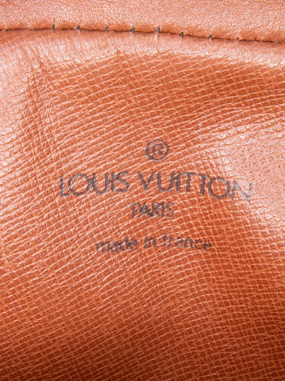 Pre-OwnedLouis Vuitton Pre-Owned1989 Monogram Mini Danube crossbody bag