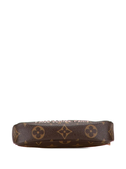 Pre-OwnedLouis Vuitton Pre-Owned2010 Monogram Affiche Mini Pochette Accessoires handbag