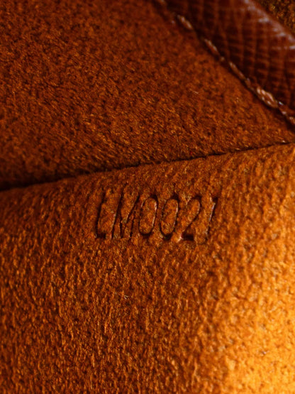 Pre-OwnedLouis Vuitton Pre-Owned2001 Monogram Musette Salsa Short Strap shoulder bag