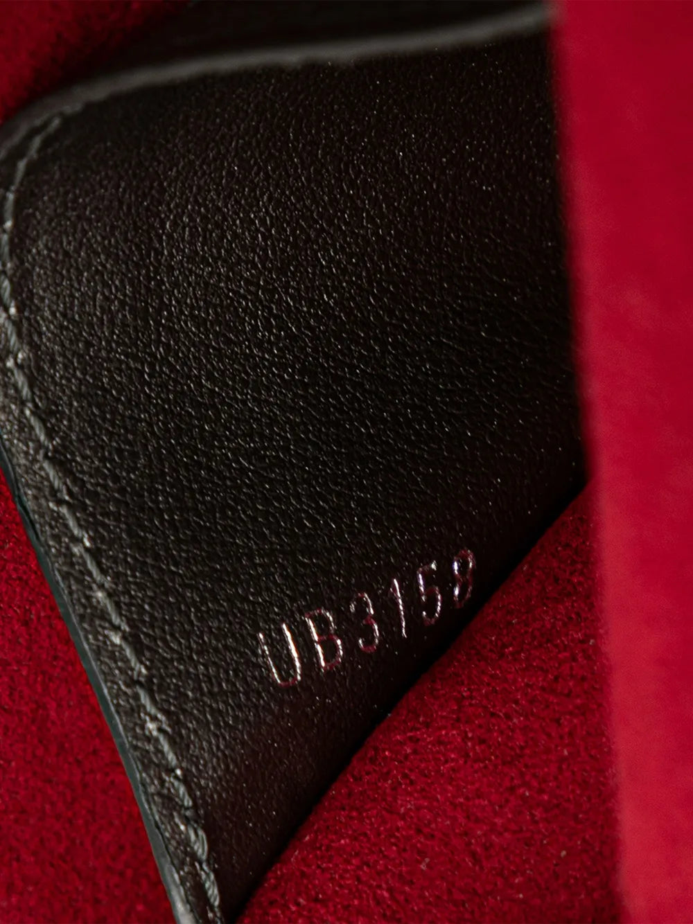 Pre-OwnedLouis Vuitton Pre-Owned2018 Bicolor Leather MyLockMe Chain Pochette crossbody bag