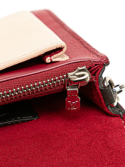 Pre-OwnedLouis Vuitton Pre-Owned2018 Bicolor Leather MyLockMe Chain Pochette crossbody bag