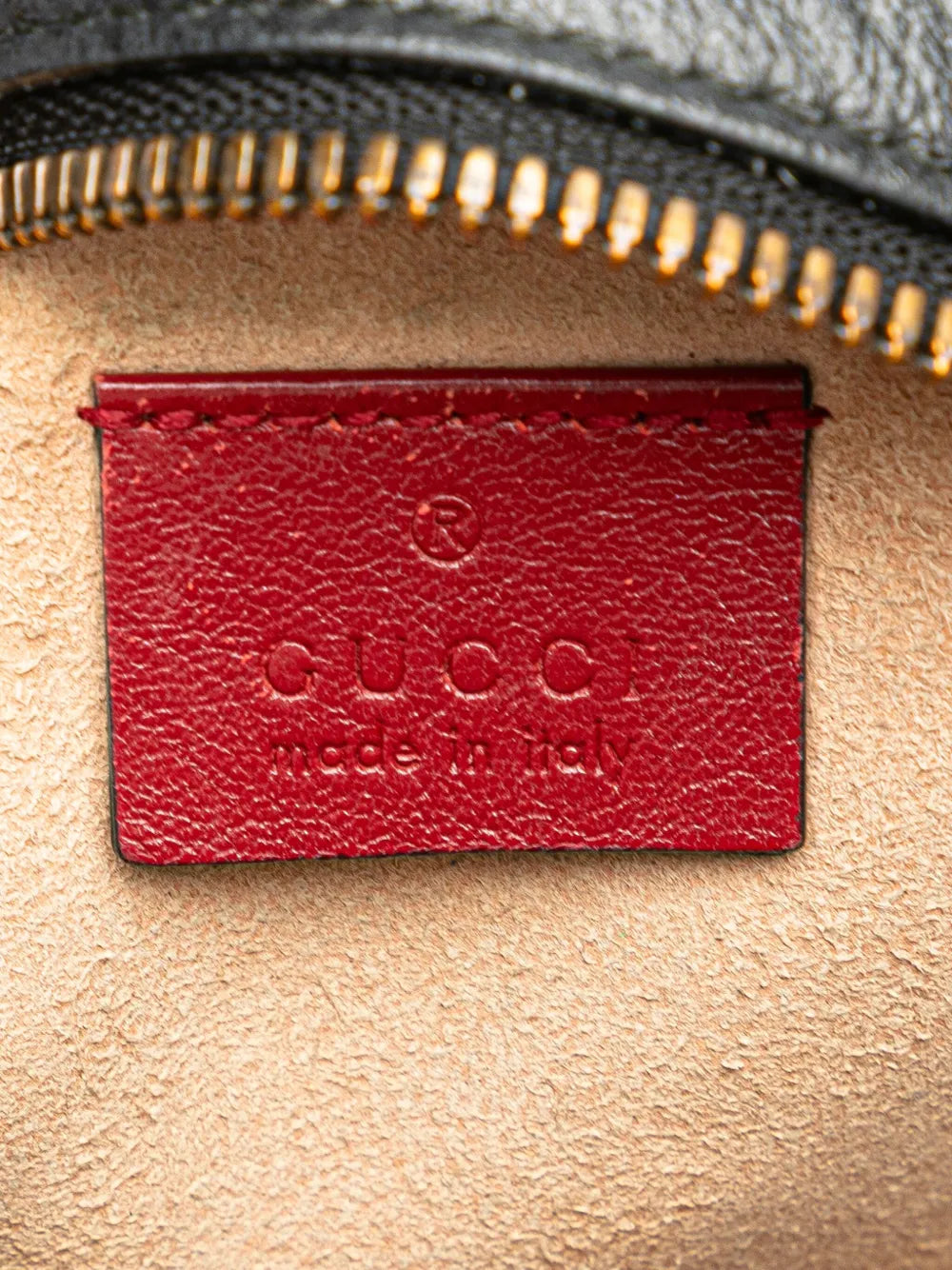 Pre-OwnedGucci Pre-Owned2016-2025 Mini GG Marmont Matelasse Leather Torchon Round crossbody bag