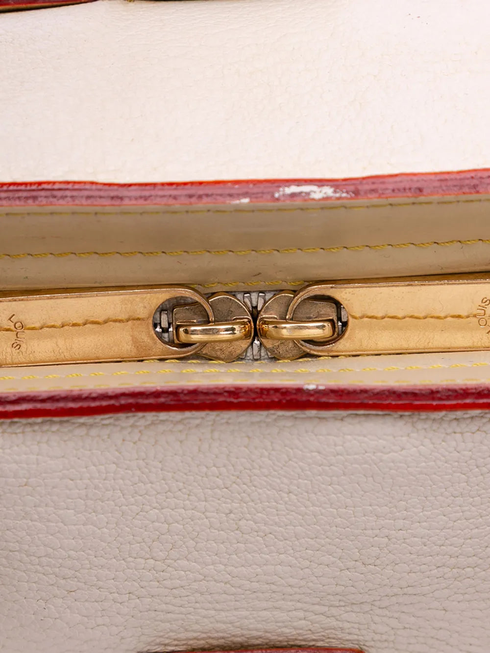 Pre-OwnedLouis Vuitton Pre-Owned2006 Suhali LEpanoui PM handbag