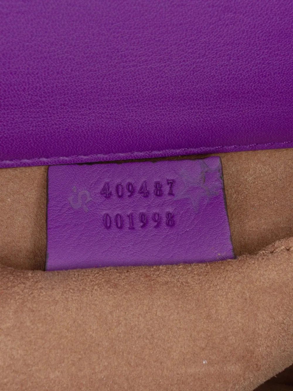 Pre-OwnedGucci Pre-Owned2016-2025 Small Embroidered Calfskin Tiger Strawberry Padlock crossbody bag