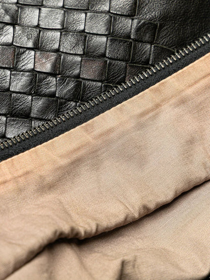Pre-OwnedBottega Veneta Pre-Owned2012-2025 Intrecciato Trimmed Nappa crossbody bag