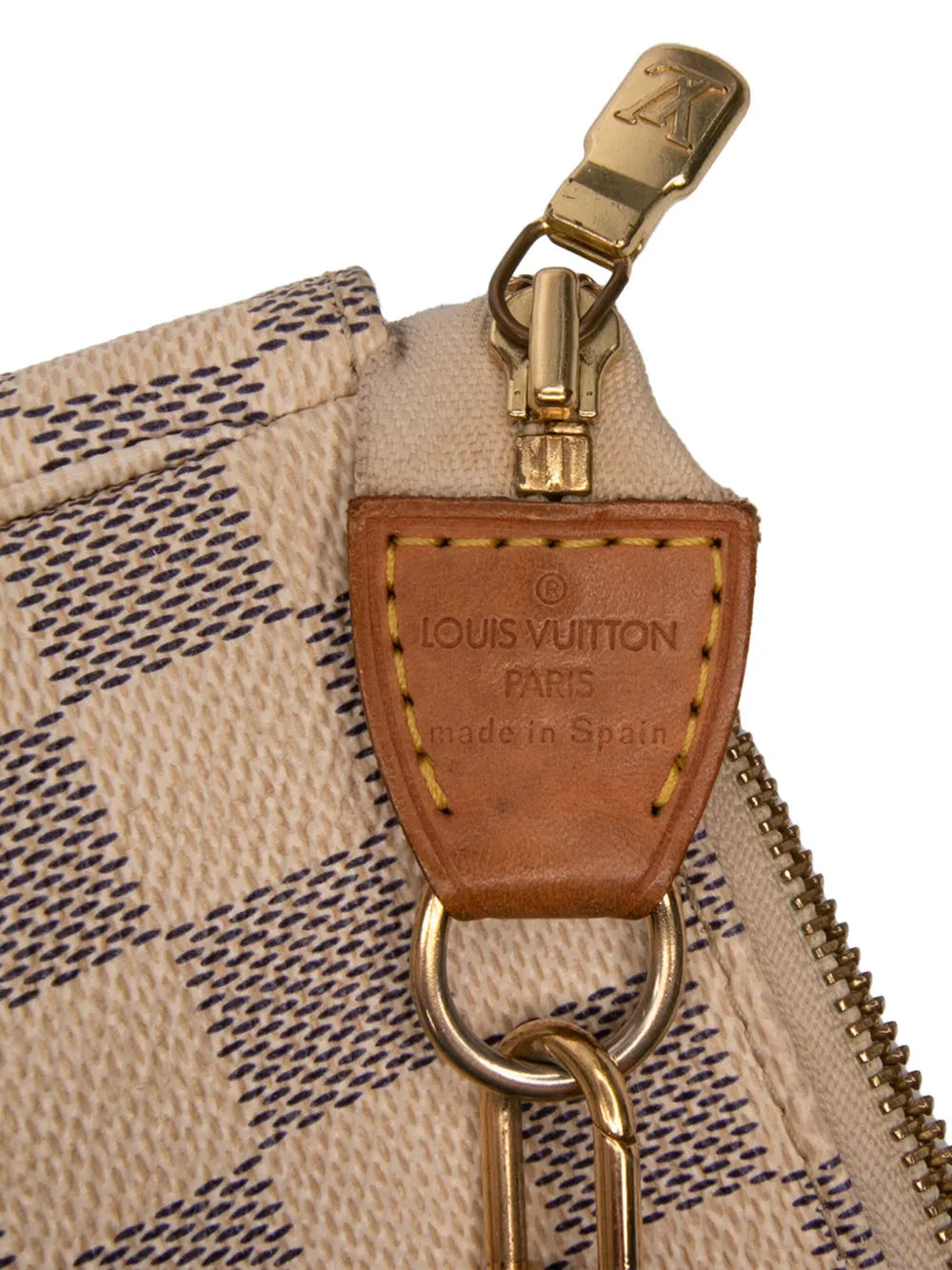 Pre-OwnedLouis Vuitton Pre-Owned2006 Damier Azur Pochette Accessoires shoulder bag