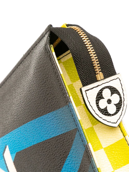 Pre-OwnedLouis Vuitton Pre-Owned2016 Damier Race Toiletry Pouch 26 clutch bag