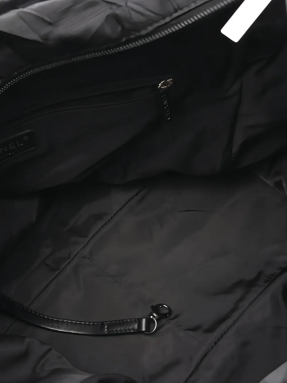 Pre-OwnedCHANEL Pre-OwnedNew Travel Line shoulder bag